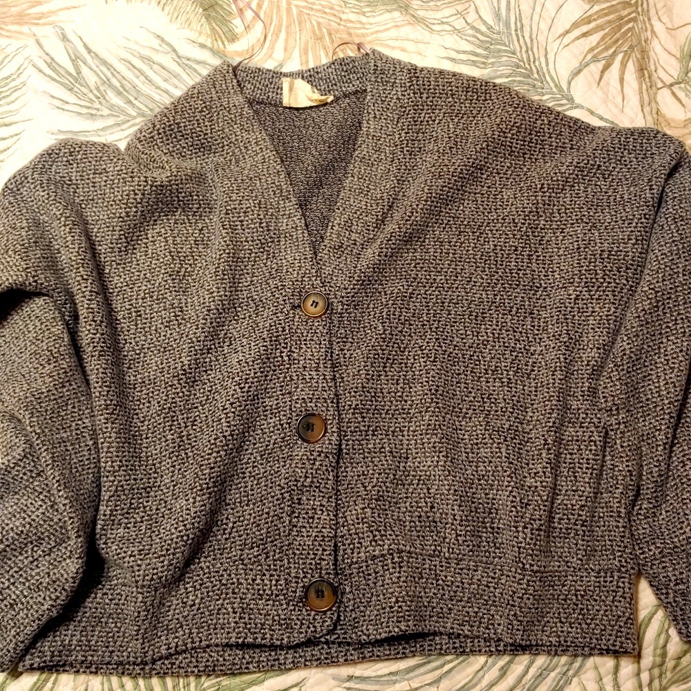Beautiful cropped sweater